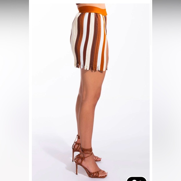 NWOT Akira Zipper Skirt - Picture 11 of 12